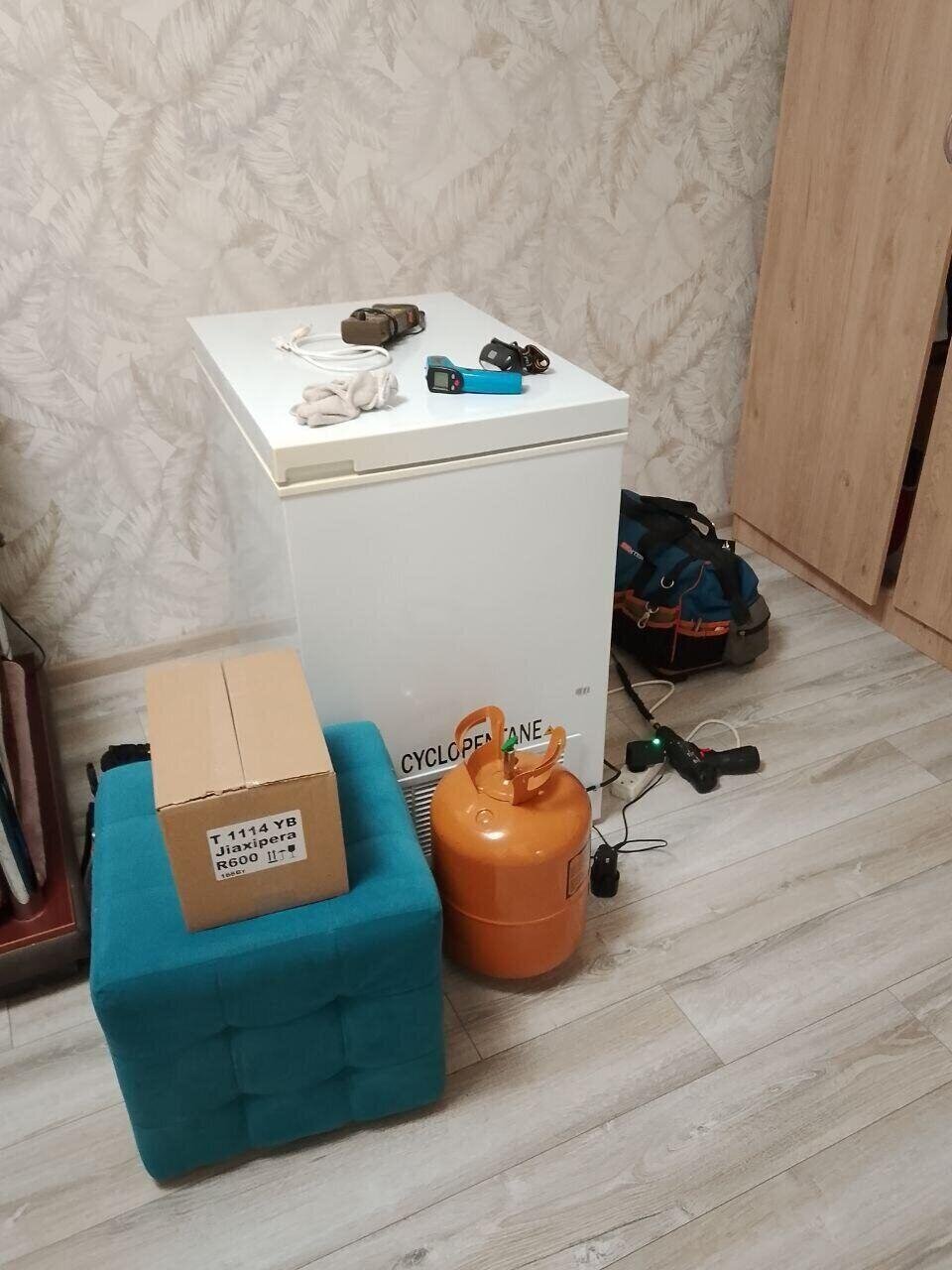 Выездной ремонт морозильника, заправка R600